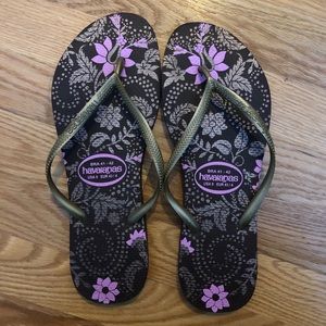Brand new Havaianas sandals